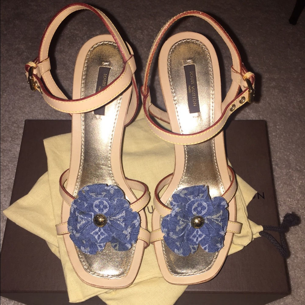 Louis Vuitton Beige and Blue Sandals